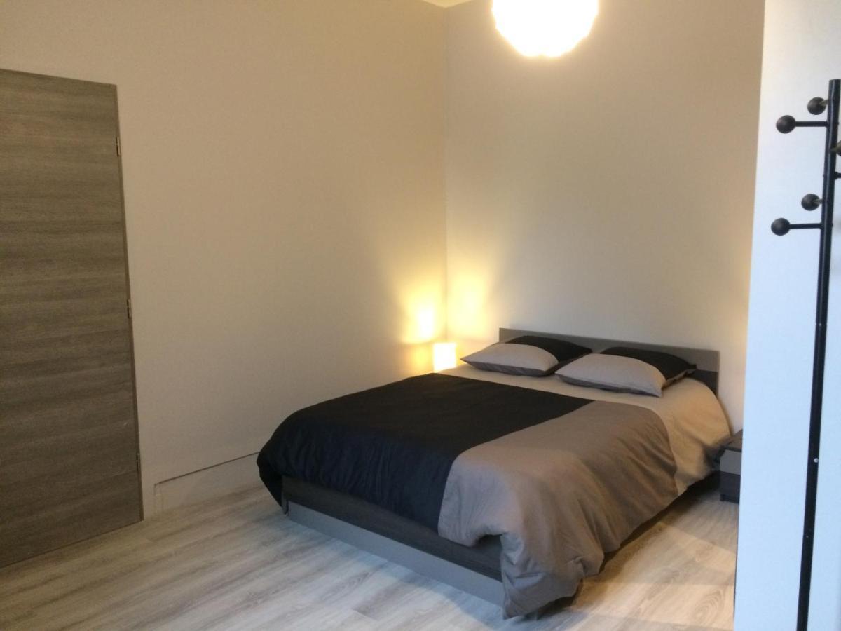 Studio Proche Gare Avec Kitchenette Et Wifi - Porte Rouge Thiviers 外观 照片